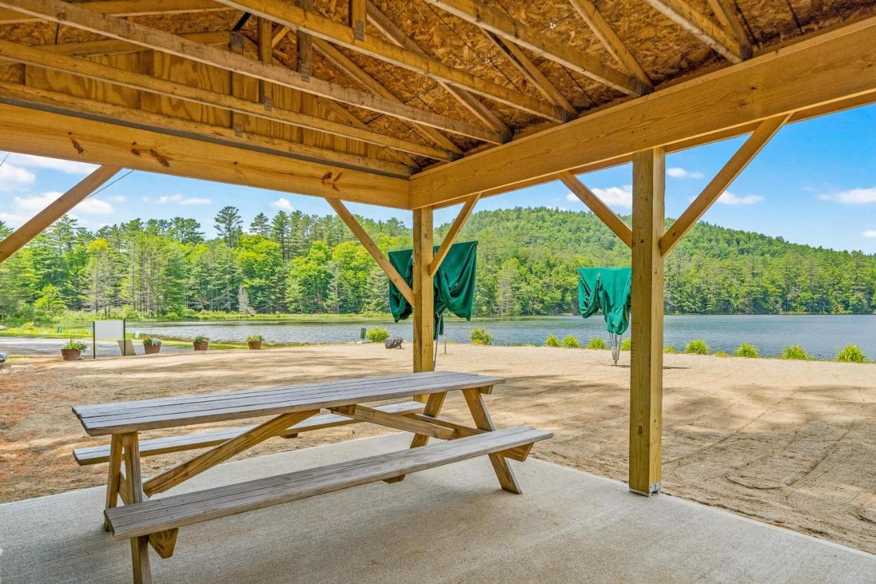 Cozy Condo By Tripp Lake Warrensburg Exterior photo