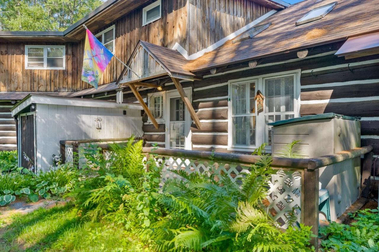 Cozy Condo By Tripp Lake Warrensburg Exterior photo